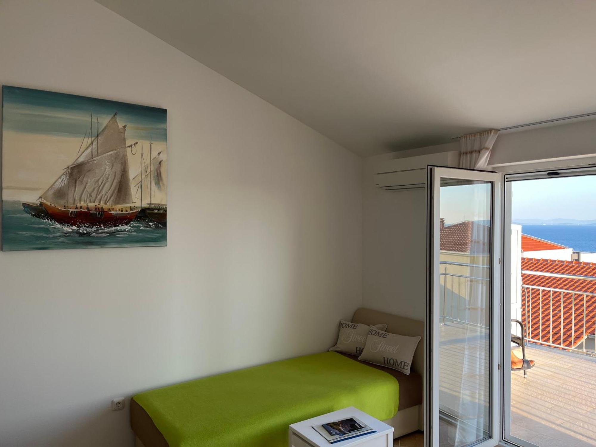 Apartmani Emil โตรกีร์ ภายนอก รูปภาพ